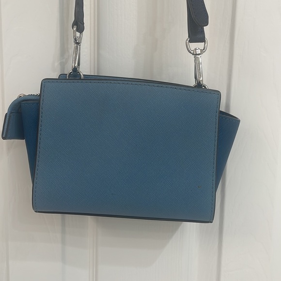 Michael Kors  Selma Mini Leather Crossbody - Picture 3 of 12